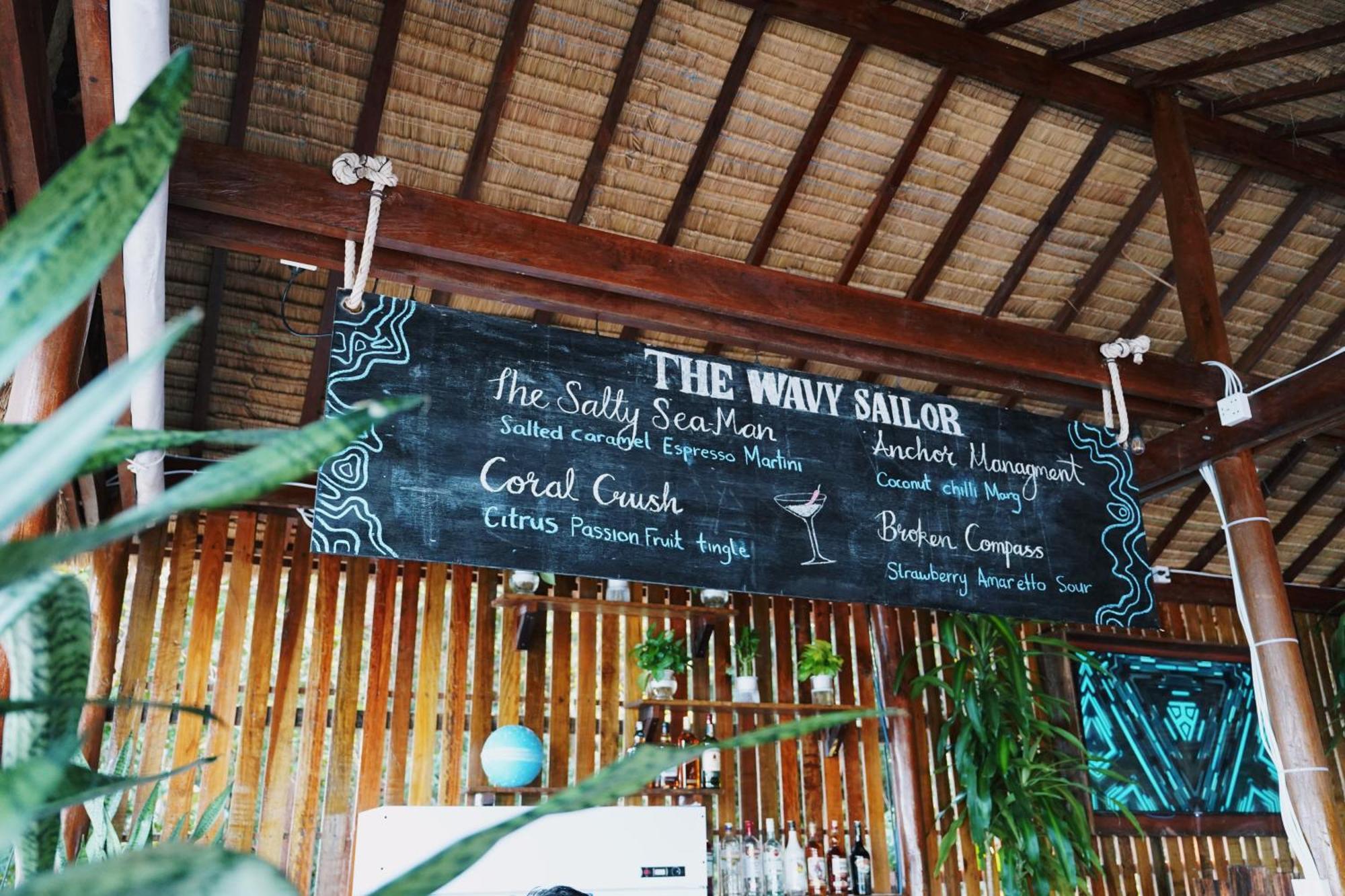 Отель The Wavy Sailor Kaoh Touch Экстерьер фото